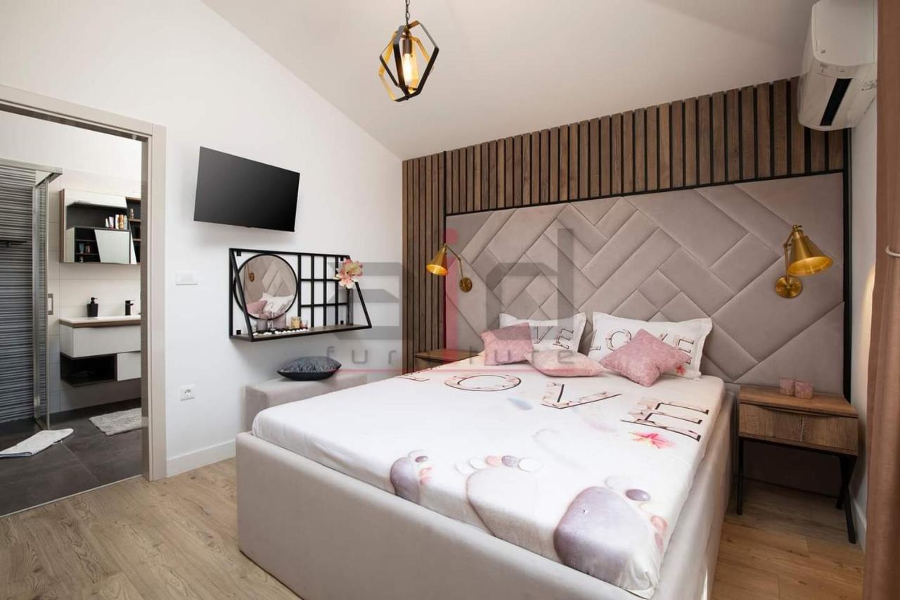 Apartament Pula Porta Aurea & Wellness Oasis Zewnętrze zdjęcie